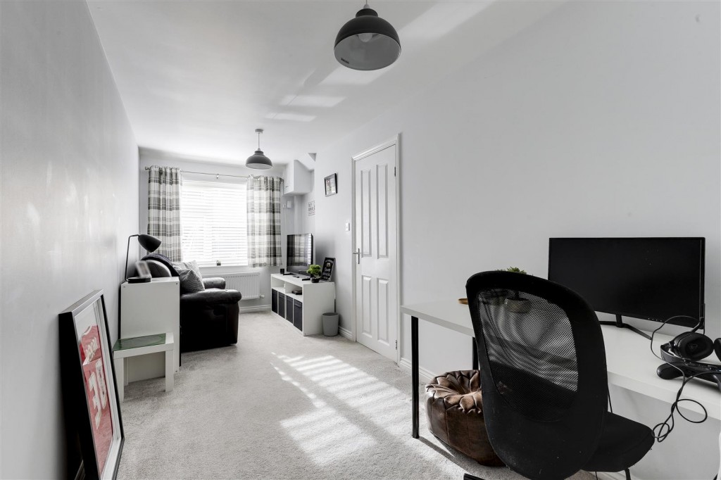 Cooper Close, Bulwell, Nottinghamshire, NG6 7BS