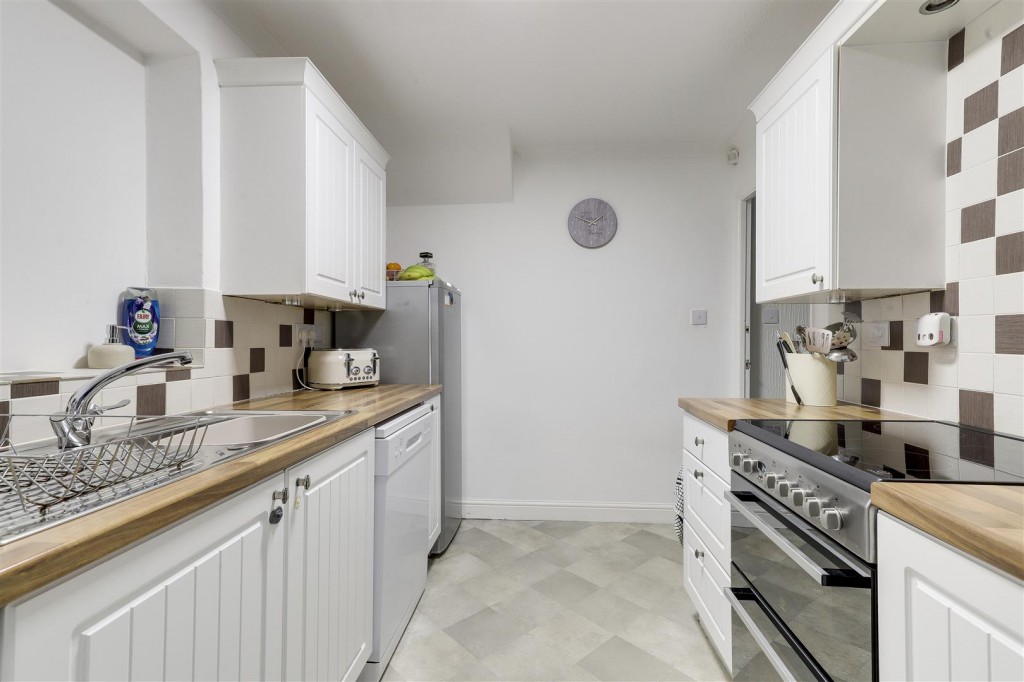 Cooper Close, Bulwell, Nottinghamshire, NG6 7BS