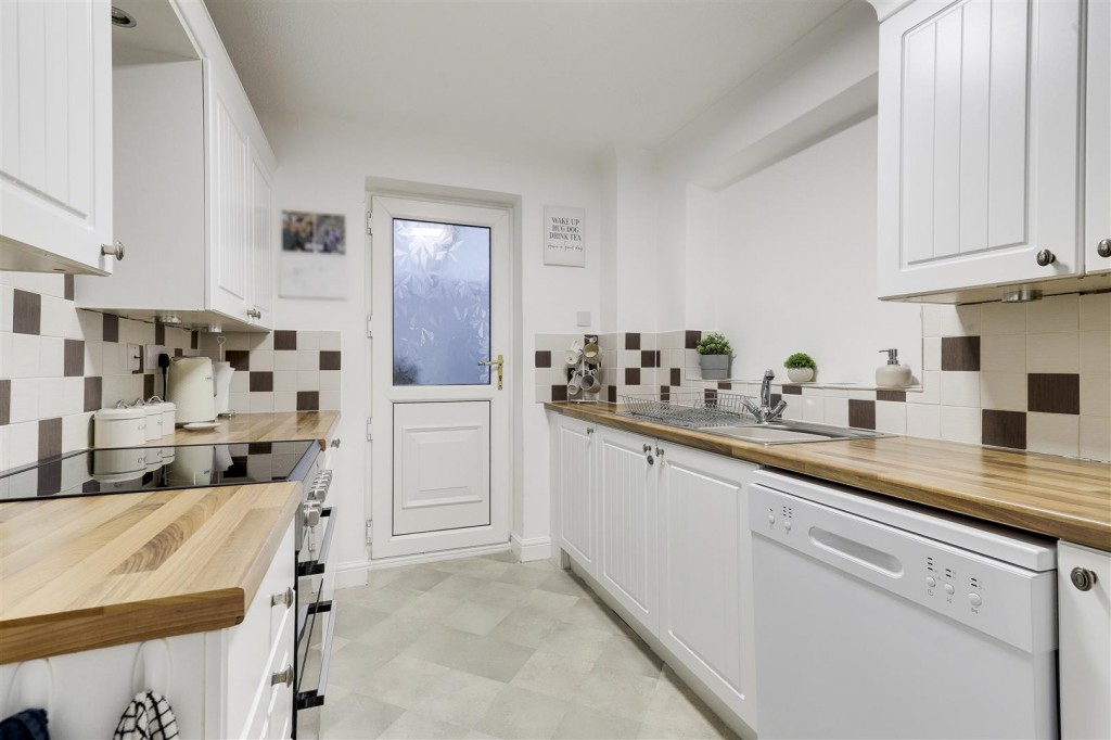 Cooper Close, Bulwell, Nottinghamshire, NG6 7BS