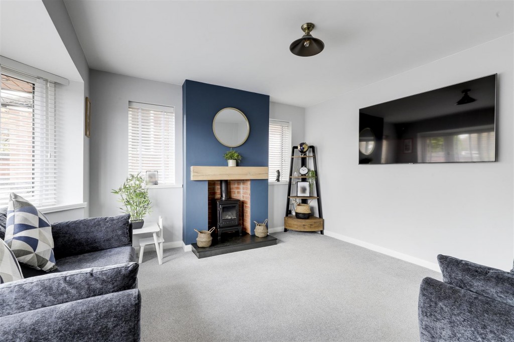 Welham Crescent, Arnold, Nottinghamshire, NG5 7LJ