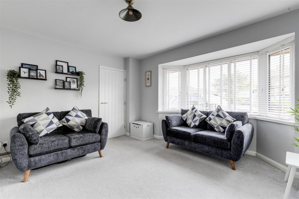 Welham Crescent, Arnold, Nottinghamshire, NG5 7LJ