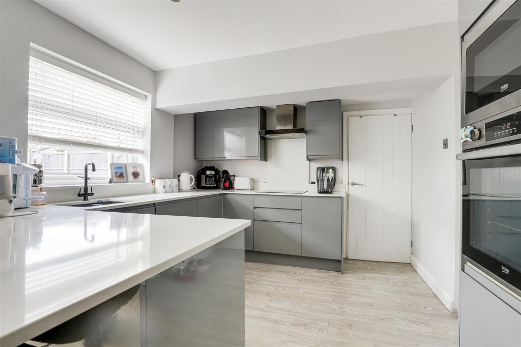 Syke Road, Top Valley, Nottinghamshire, NG5 9BJ