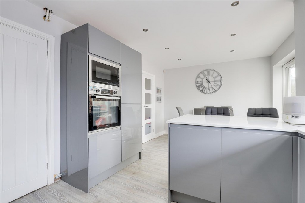 Syke Road, Top Valley, Nottinghamshire, NG5 9BJ