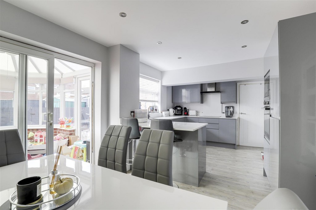 Syke Road, Top Valley, Nottinghamshire, NG5 9BJ