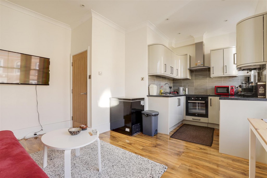 Burns Street, Nottingham, Nottinghamshire, NG7 4DS