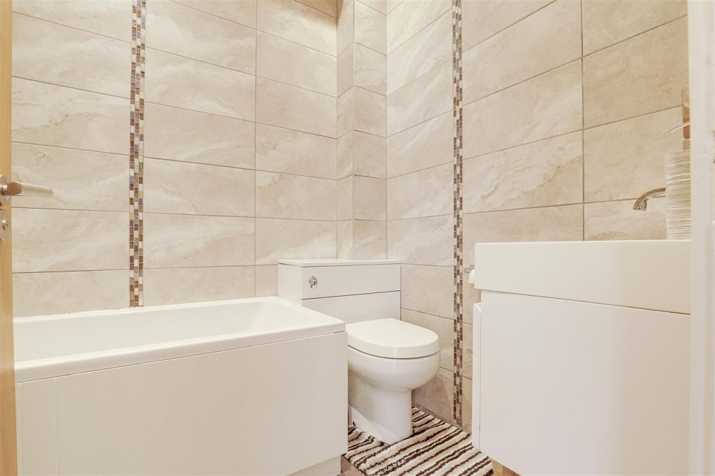 Burns Street, Nottingham, Nottinghamshire, NG7 4DS