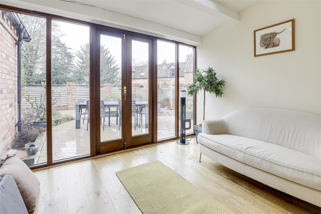 The Hollies, Stragglethorpe, Cotgrave, Nottinghamshire, NG12 3HB