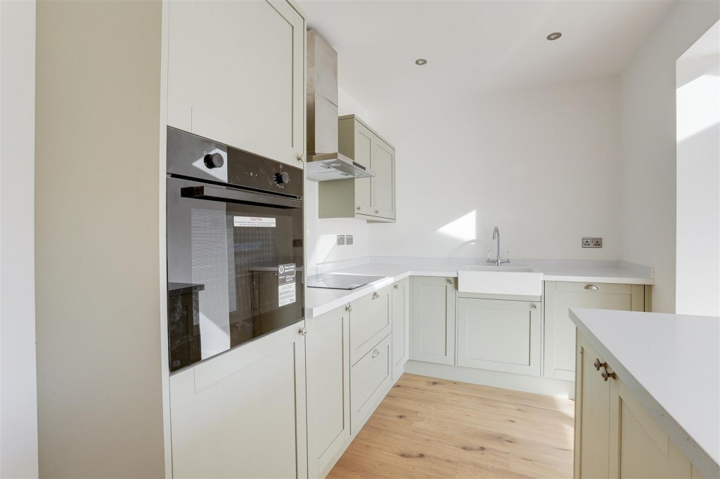 Cantley Avenue, Gedling, Nottinghamshire, NG4 3PD