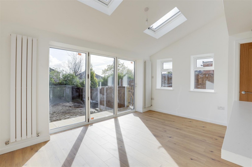 Cantley Avenue, Gedling, Nottinghamshire, NG4 3PD