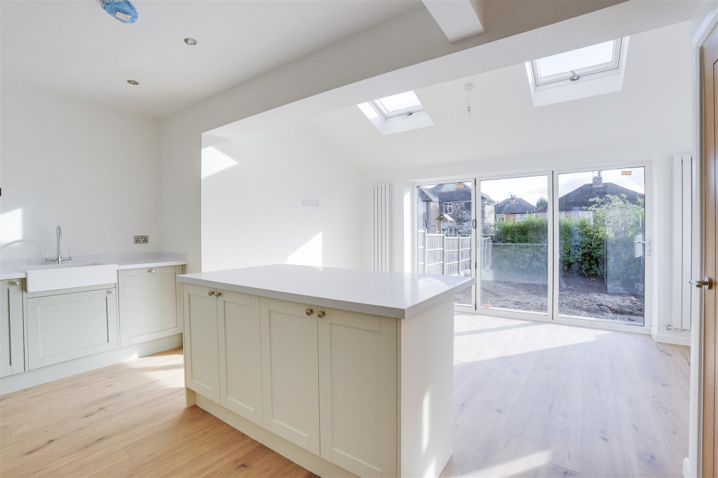 Cantley Avenue, Gedling, Nottinghamshire, NG4 3PD