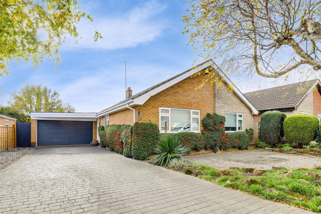 Pinfold Crescent, Woodborough, Nottinghamshire, NG14 6DQ