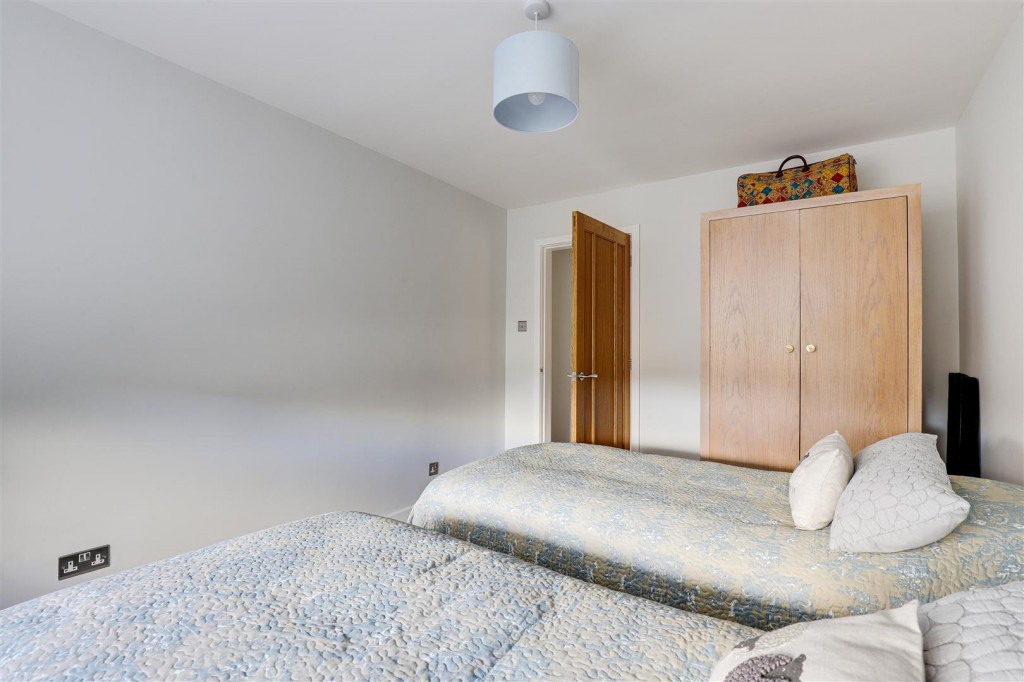 Pinfold Crescent, Woodborough, Nottinghamshire, NG14 6DQ