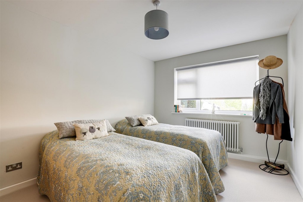 Pinfold Crescent, Woodborough, Nottinghamshire, NG14 6DQ