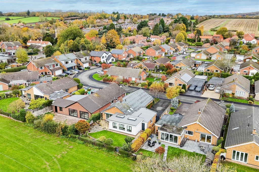 Pinfold Crescent, Woodborough, Nottinghamshire, NG14 6DQ