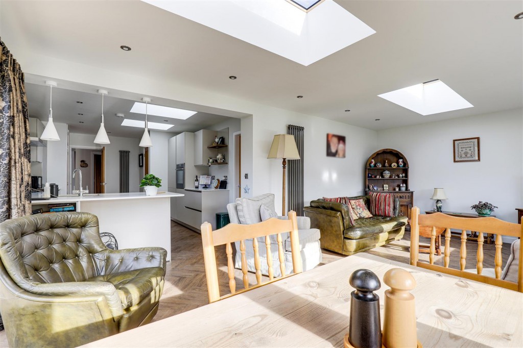 Pinfold Crescent, Woodborough, Nottinghamshire, NG14 6DQ