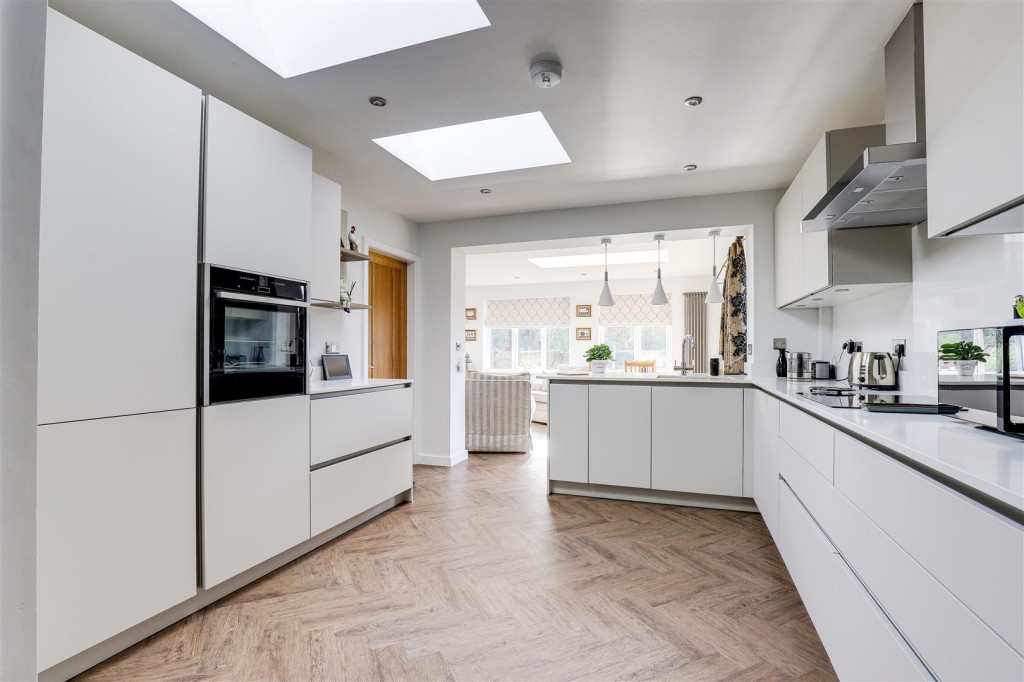 Pinfold Crescent, Woodborough, Nottinghamshire, NG14 6DQ