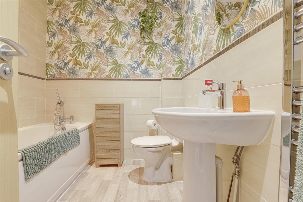 Nottingham Road, Borrowash, Derbyshire, DE72 3FQ