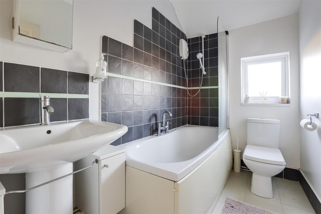 Denacre Avenue, Long Eaton, Nottinghamshire, NG10 2BJ