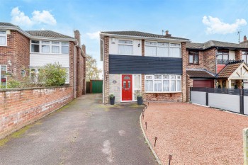 Brownlow Drive, Rise Park, Nottinghamshire, NG5 5DB