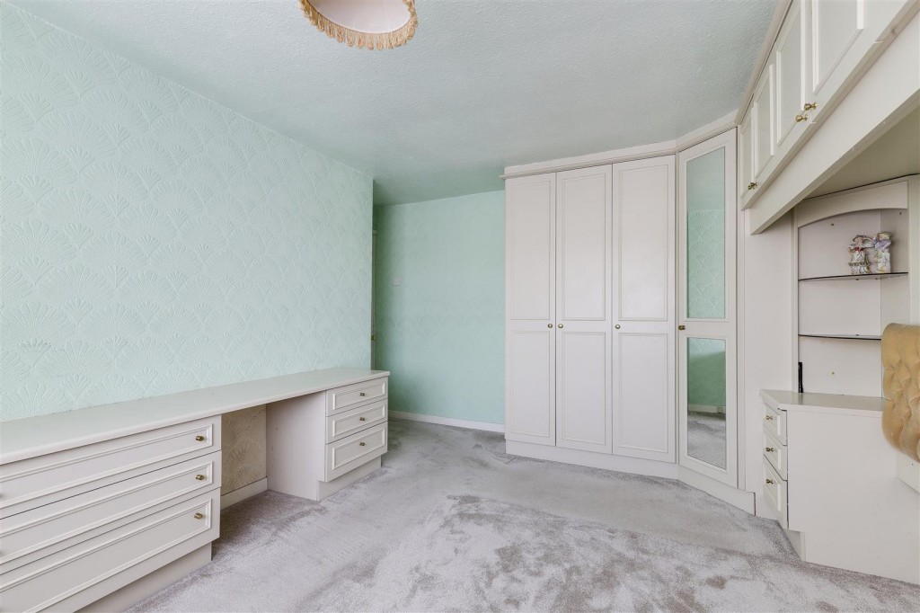 Brownlow Drive, Rise Park, Nottinghamshire, NG5 5DB