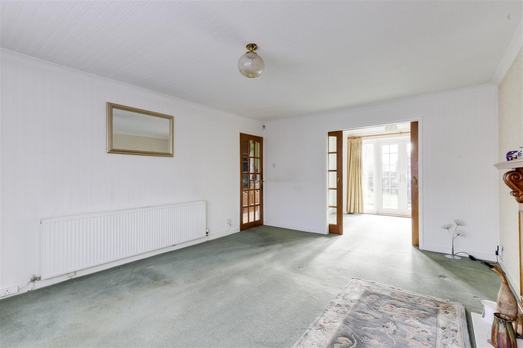 Brownlow Drive, Rise Park, Nottinghamshire, NG5 5DB