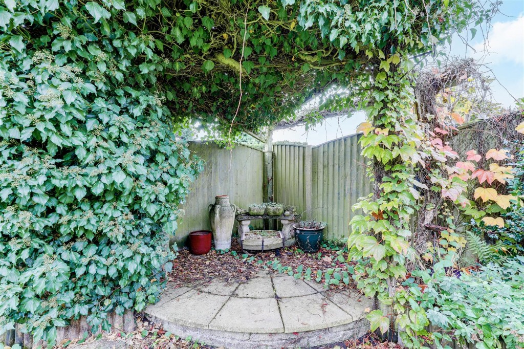 Brownlow Drive, Rise Park, Nottinghamshire, NG5 5DB