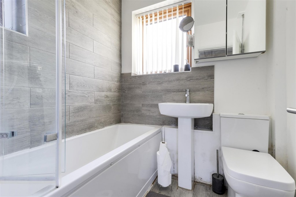 Engine Lane, Newthorpe, Nottinghamshire, NG16 3PX