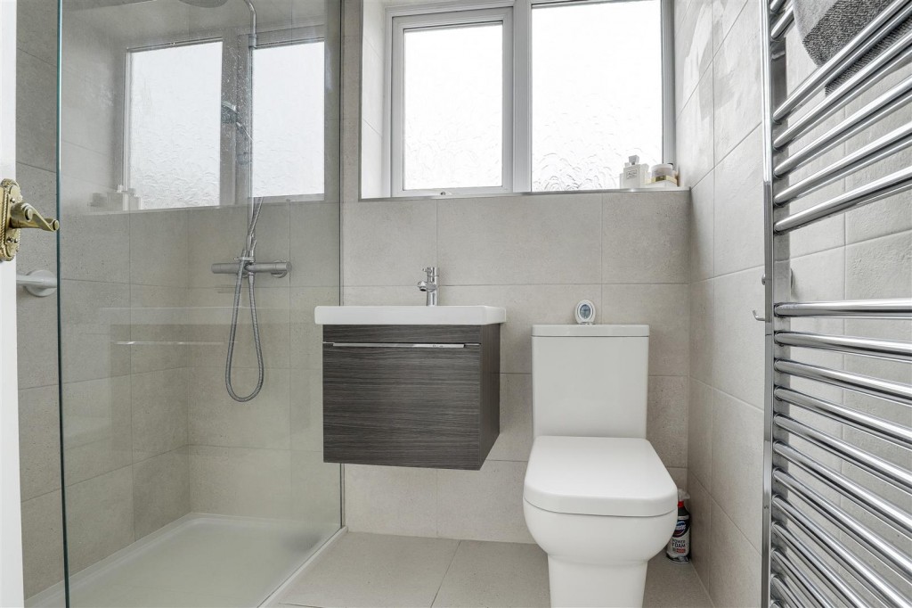 Meadow Road, Beeston, Nottinghamshire, NG9 1JR