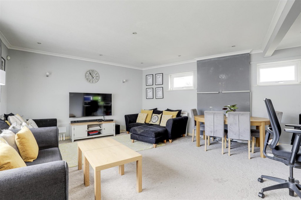 Musters Road, West Bridgford, Nottinghamshire, NG2 7DA