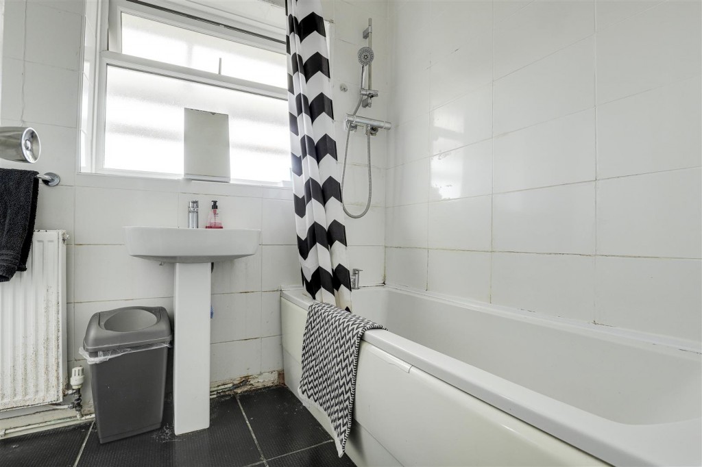 Musters Road, West Bridgford, Nottinghamshire, NG2 7DA