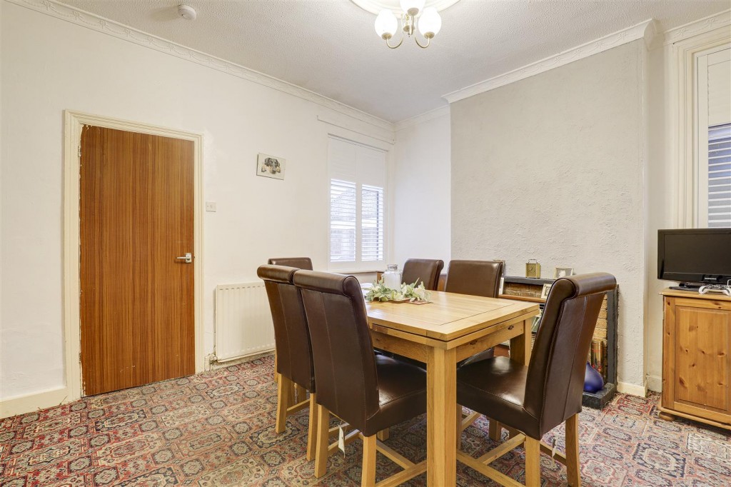 Cavendish Road, Long Eaton, Derbyshire, NG10 4HY