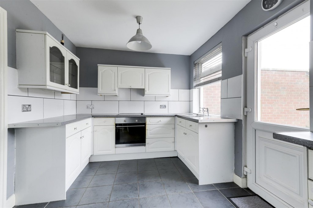 Coppice Road, Arnold, Nottinghamshire, NG5 7GR