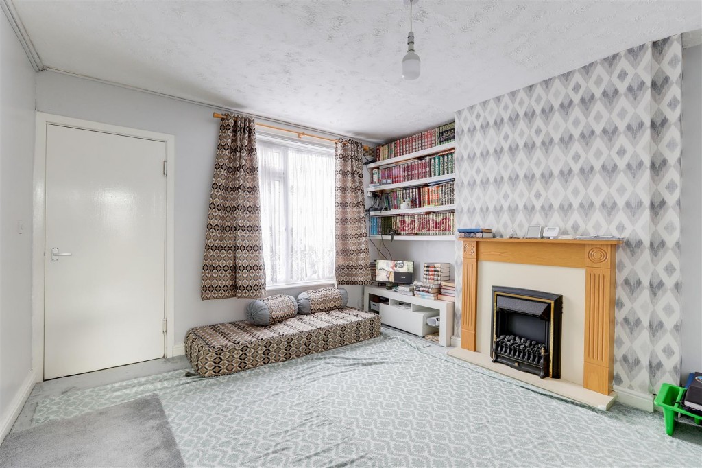 Gunthorpe Drive, Sherwood, Nottinghamshire, NG5 3DW