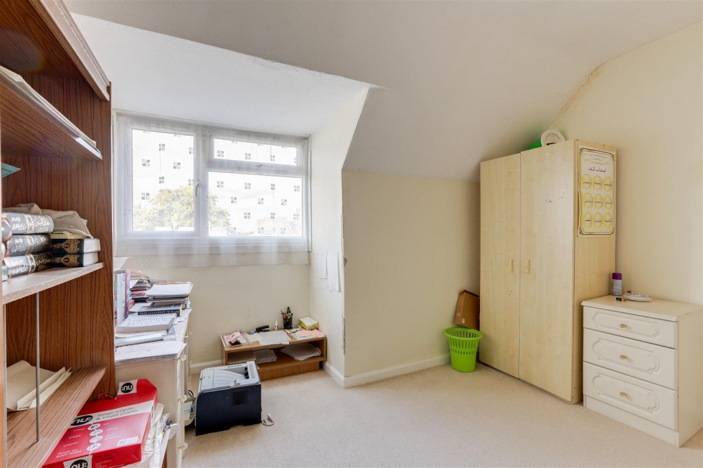 Gunthorpe Drive, Sherwood, Nottinghamshire, NG5 3DW