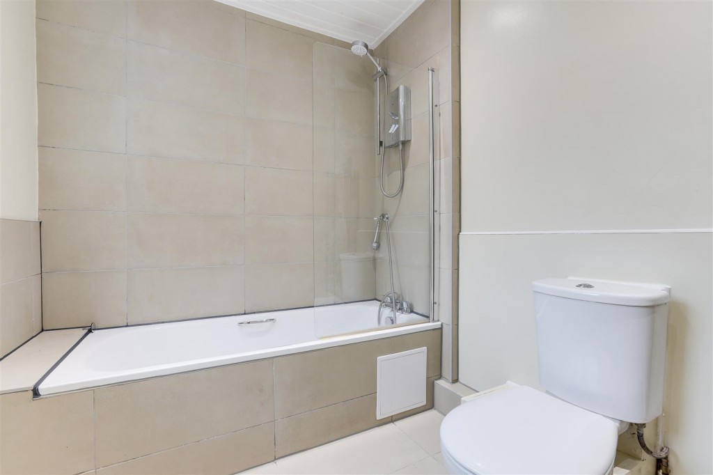 Grimston Road, Bobbers Mill, Nottinghamshire, NG7 5QX NG7 5QX