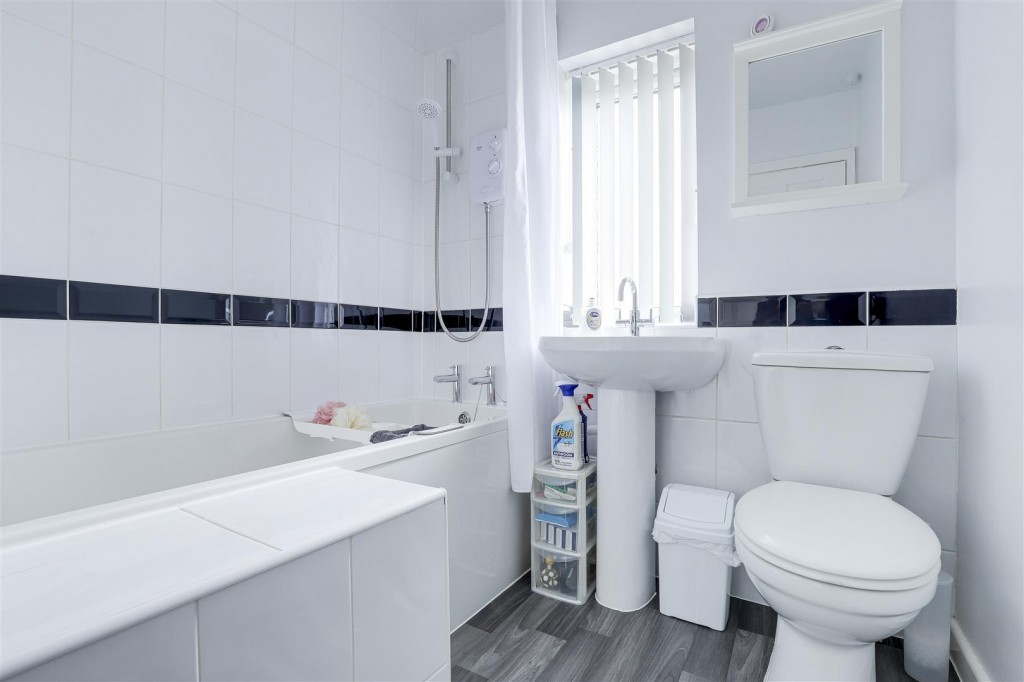 Wareham Close, Aspley, Nottinghamshire, NG8 6BZ