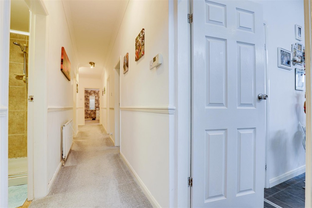 The Mount, Mapperley, Nottinghamshire, NG3 6FX