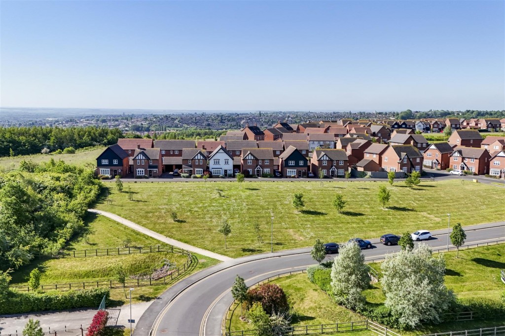 Hartland Drive, Mapperley, Nottinghamshire, NG3 5UZ