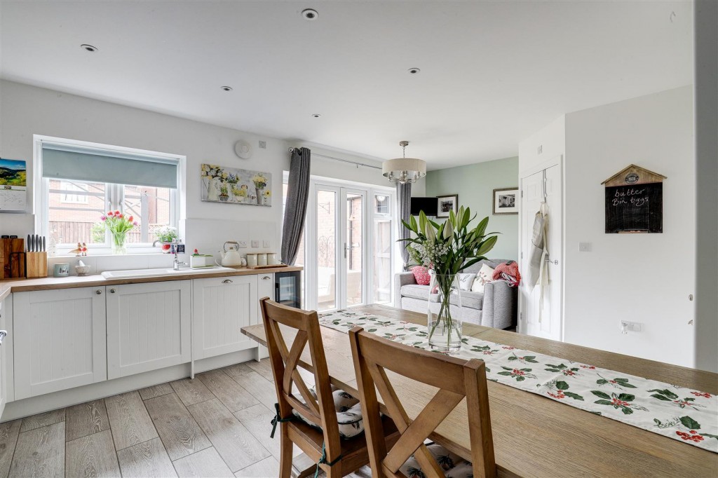 Hartland Drive, Mapperley, Nottinghamshire, NG3 5UZ