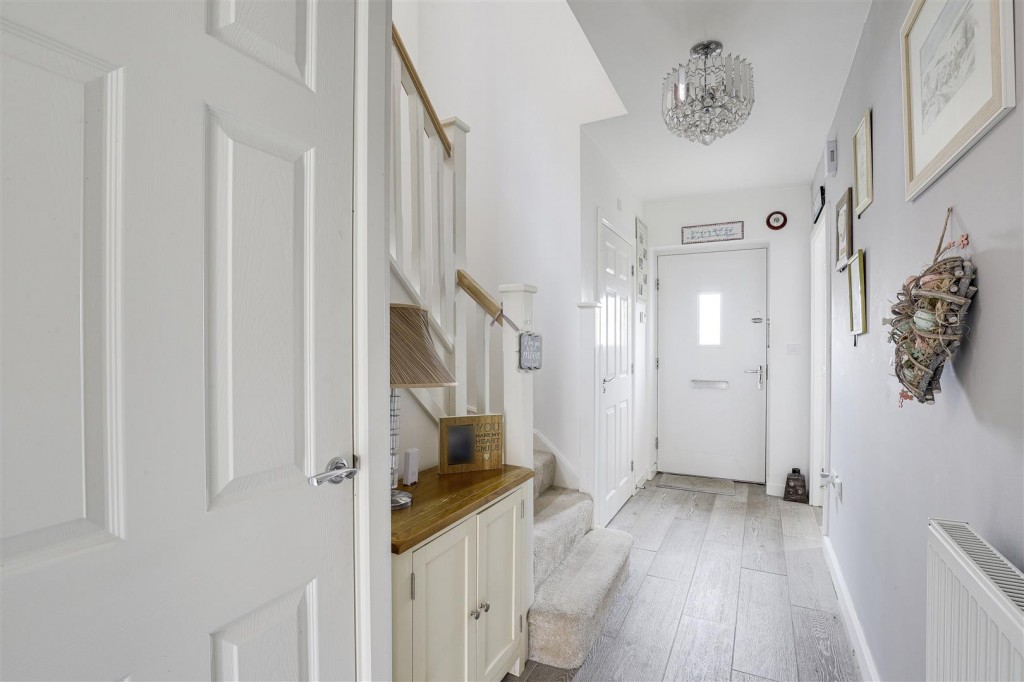 Hartland Drive, Mapperley, Nottinghamshire, NG3 5UZ