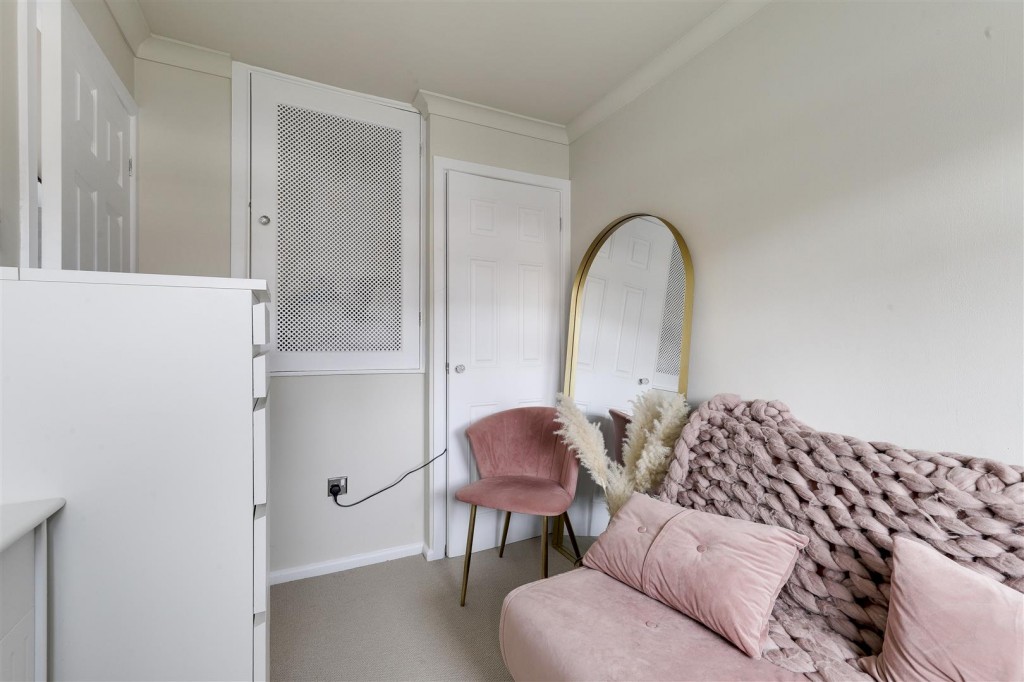 Manly Close, Heron Ridge, Nottinghamshire, NG5 9LE