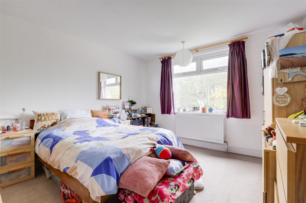 Sandfield Road, Arnold, Nottinghamshire, NG5 6QB