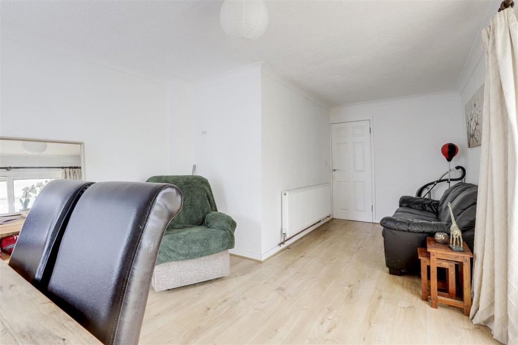 Sandfield Road, Arnold, Nottinghamshire, NG5 6QB