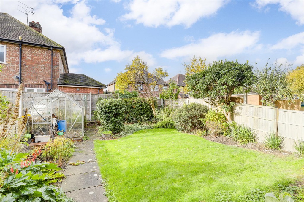 Netherfield Road, Long Eaton, Nottinghamshire, NG10 3FX