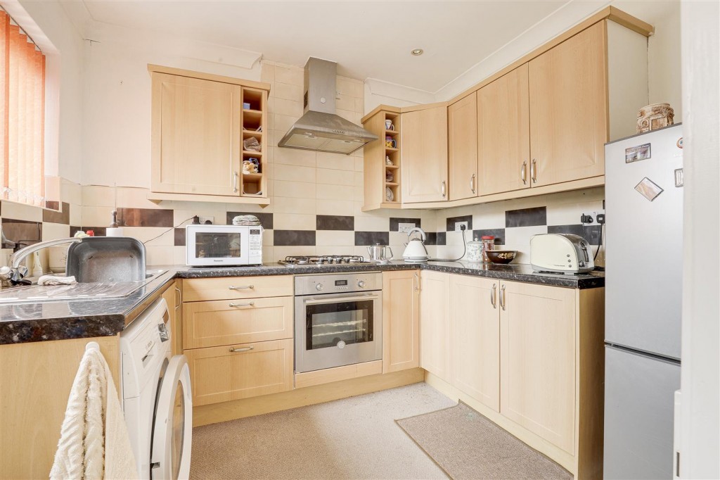 Appledorne Way, Arnold, Nottinghamshire, NG5 8JQ