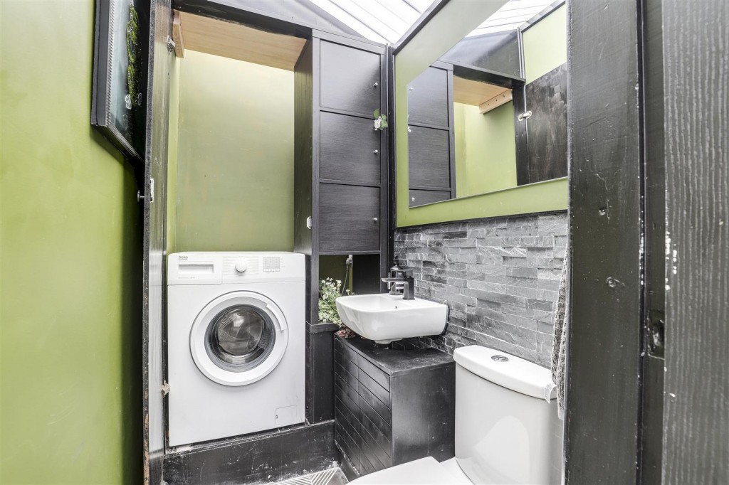 Blenheim Avenue, Mapperley, Nottinghamshire, NG3 6GD