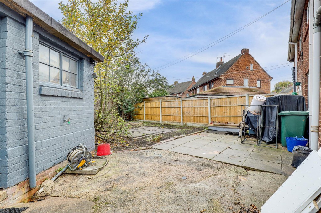 Lutterell Way, West Bridgford, Nottinghamshire, NG2 6HN