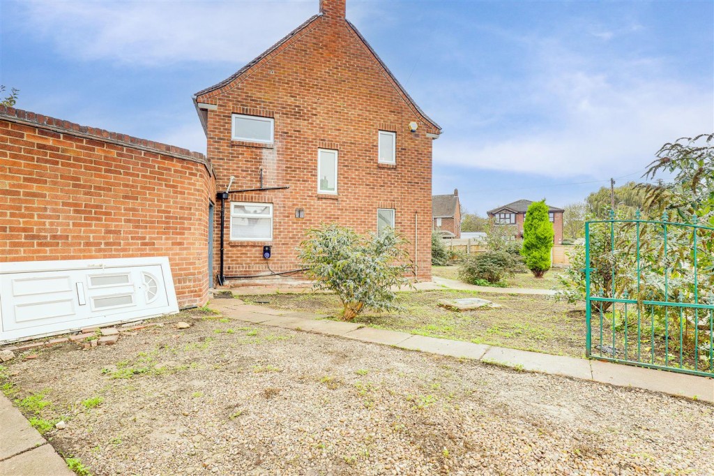 Lutterell Way, West Bridgford, Nottinghamshire, NG2 6HN