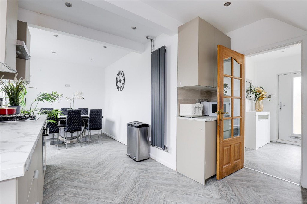 Lutterell Way, West Bridgford, Nottinghamshire, NG2 6HN