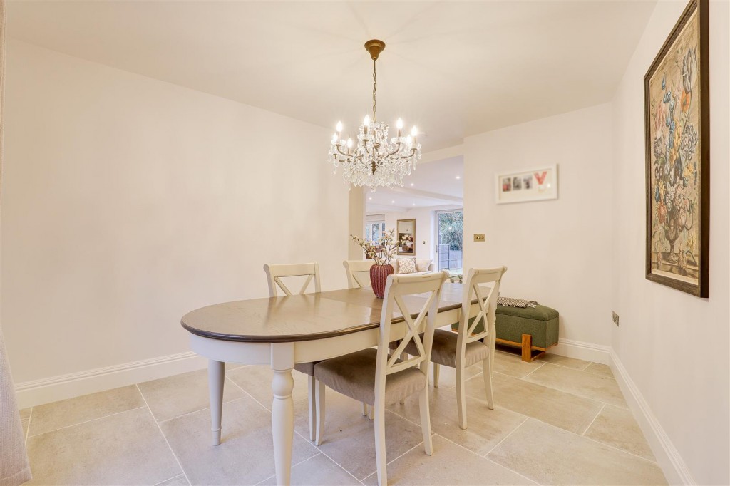 Loughborough Road, West Bridgford, Nottingham